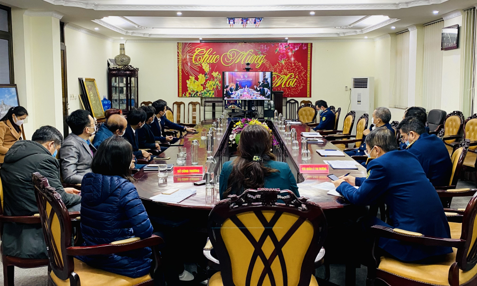 Hội nghị trực tuyến đảm bảo nguồn cung xăng dầu