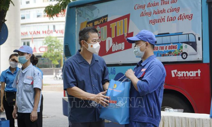 Có chính sách hỗ trợ ổn định với lao động nhập cư 