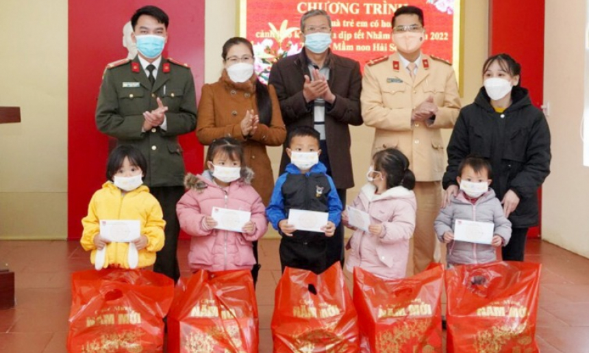 Móng Cái chung tay vì người nghèo