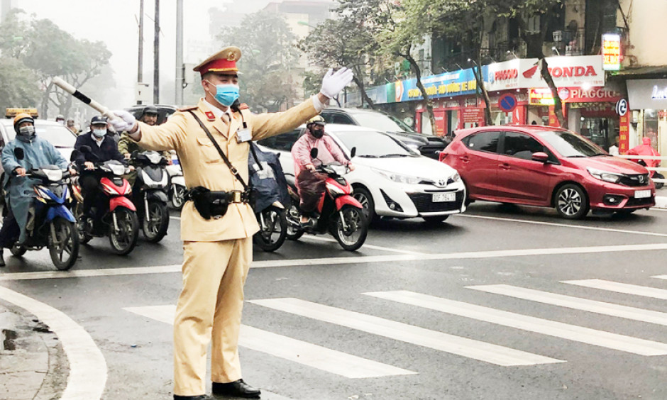 Thiết lập kỷ cương, bảo đảm an toàn cho người tham gia giao thông