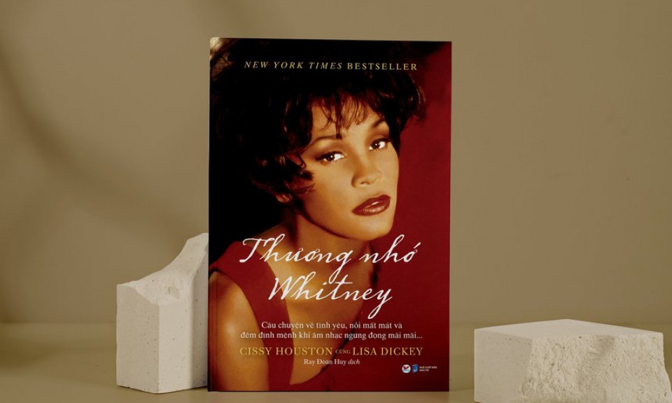 Whitney và bản tình ca bất hủ