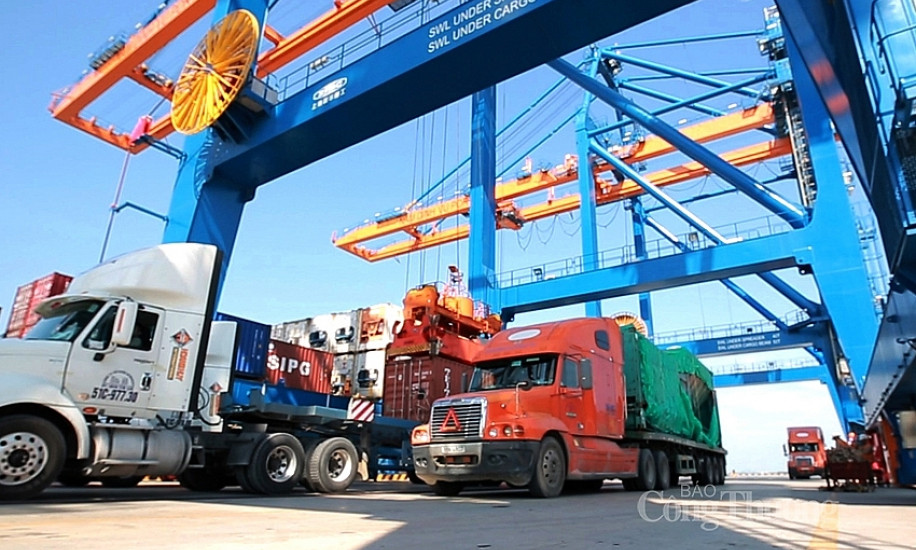 Xuất siêu 1,4 tỷ USD, xuất nhập khẩu đạt kết quả khả quan trong tháng đầu tiên của năm mới