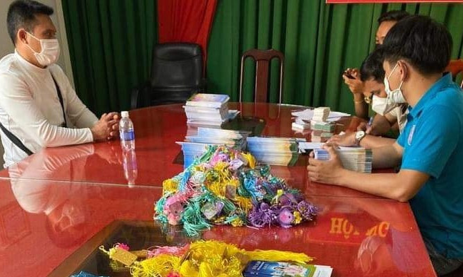 Phạt hành chính nhóm đối tượng tuyên truyền trái phép pháp luân công
