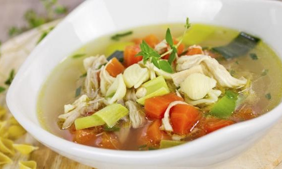 3 món ăn, đồ uống hỗ trợ làm dịu các triệu chứng COVID-19 tại nhà