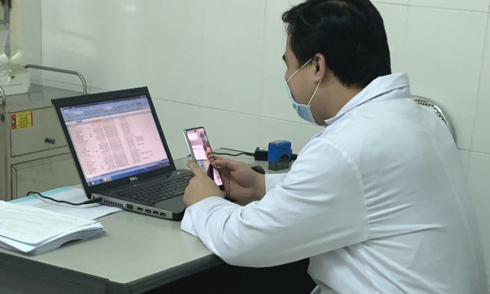 Y tế cơ sở điều trị F0 tại nhà