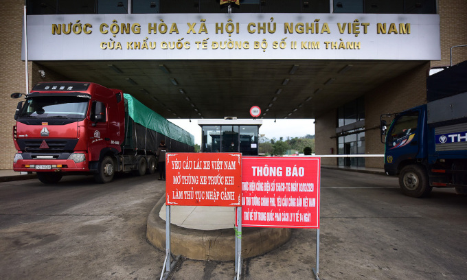Trung Quốc ngừng nhập hàng qua cửa khẩu Kim Thành