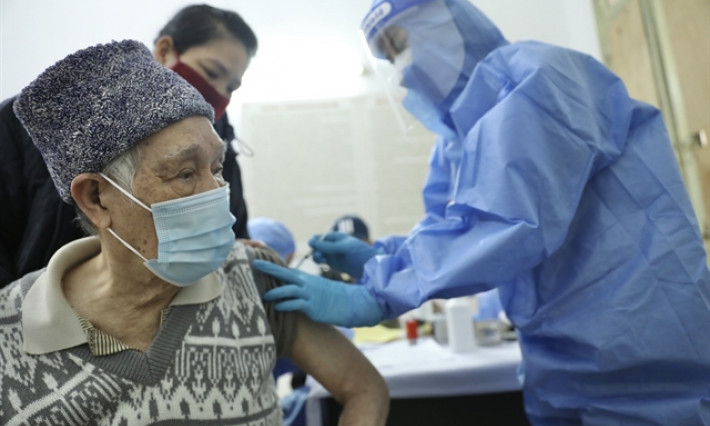 Việt Nam’s daily COVID caseload hits record high again