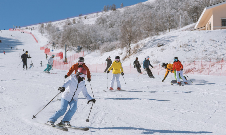春节8省旅游收入超百亿 冬奥让冰雪游异常火爆