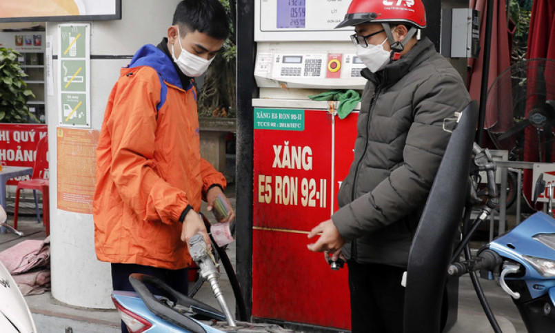 Giá xăng dầu có thể lại tăng mạnh vào ngày mai