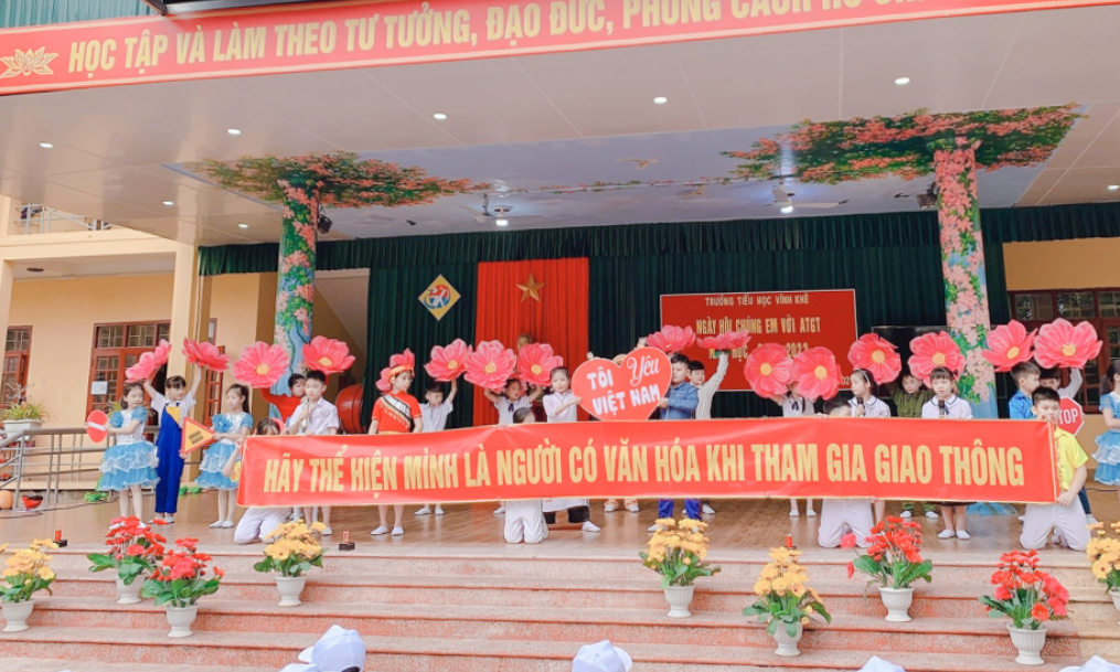 Xây dựng văn hóa giao thông