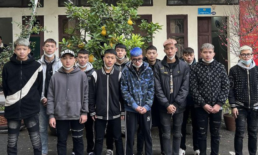Bắt nhóm đối tượng chặn đường đánh người, cướp xe máy