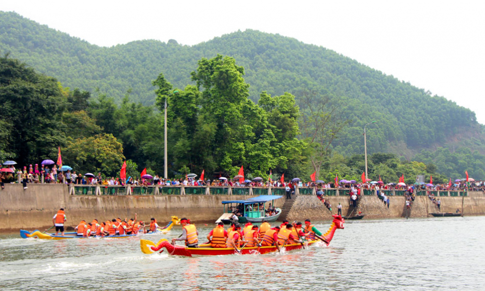 A pilgrimage to Mieu Ong - Mieu Ba in spring