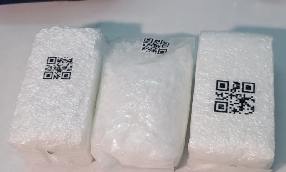 Tài xế taxi vận chuyển 3kg ma túy giấu trong trà khô
