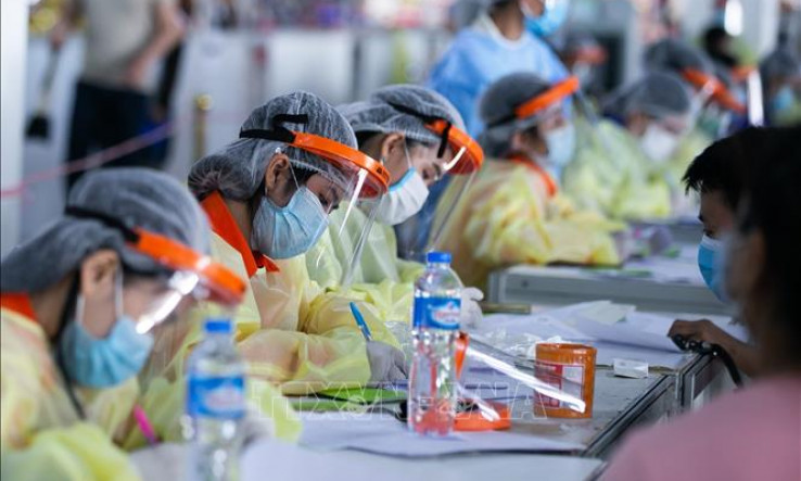 Lào triển khai tiêm vaccine ngừa COVID-19 cho trẻ em từ 6-11 tuổi 