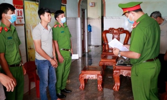 Bắt 4 đối tượng liên quan đến 2 vụ chém người ở Bình Phước
