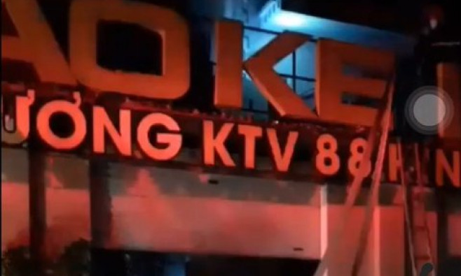 Quán karaoke bốc cháy, vợ chồng chủ quán tử vong
