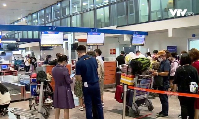 Number of passengers through airports soars nearly 58% in February