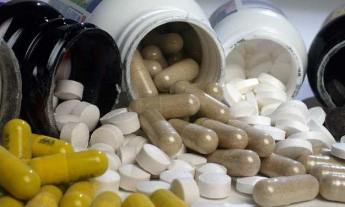 Cảnh báo nguy cơ ngộ độc nghiêm trọng khi bổ sung vitamin trong dịch COVID-19