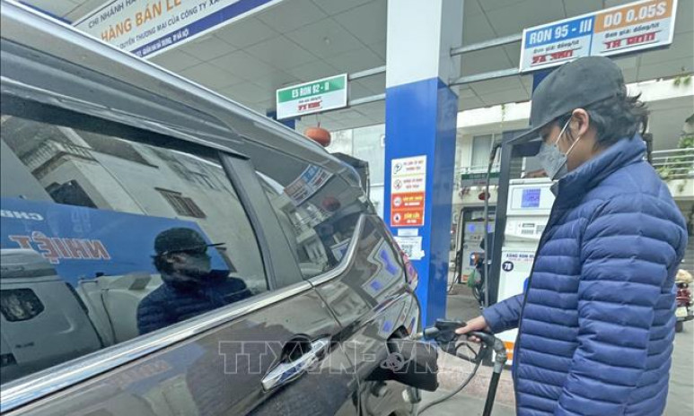 Tăng thêm 2,4 triệu m3 xăng, dầu nhập khẩu trong quý II/2022