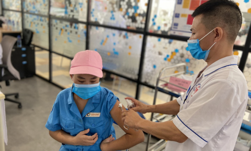 TP Móng Cái áp dụng biện pháp bắt buộc tiêm chủng vắc xin phòng Covid-19 đối với trường hợp đủ điều kiện mà chưa thực hiện tiêm chủng