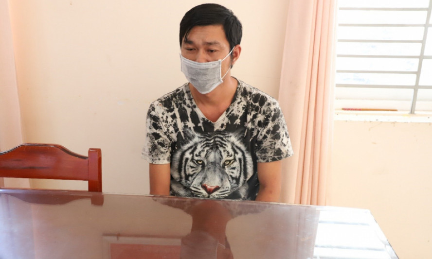 Mất mạng vì hất rượu vào mặt bạn nhậu
