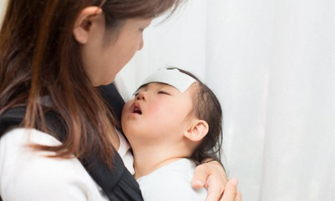 Chăm sóc trẻ F0 tại nhà: Những điều đơn giản không phải cha mẹ nào cũng biết