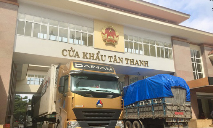 Điều phối hợp lý phương tiện vận tải lên cửa khẩu, tránh ùn tắc