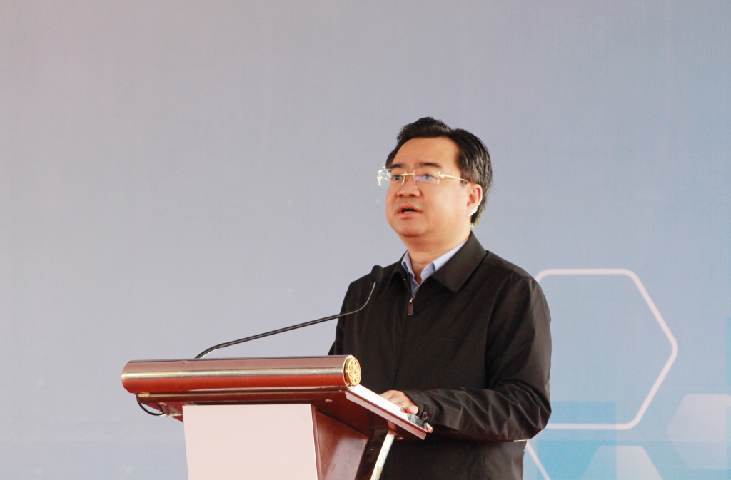 Đồng chí Nguyễn Thanh Nghị, Ủy viên Trung ương Đảng, Bộ trưởng Bộ Xây dựng, phát biểu tại buổi lễ.