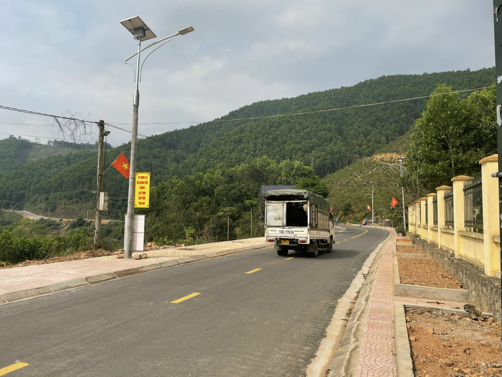 Xã Điền Xá (huyện Tiên Yên) tập trung đầu tư phát triển hạ tầng, bê tông hóa các tuyến đường liên thôn, liên xã. 