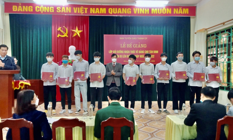Tạo đột phá trong công tác xây dựng Đảng 