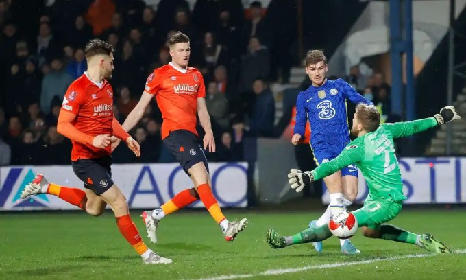 Chelsea thắng ngược ở vòng năm Cup FA