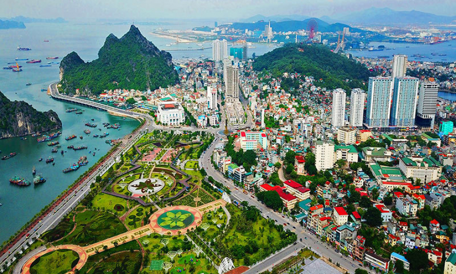 Quang Ninh strives to welcome about 10 million visitor arrivals in 2022