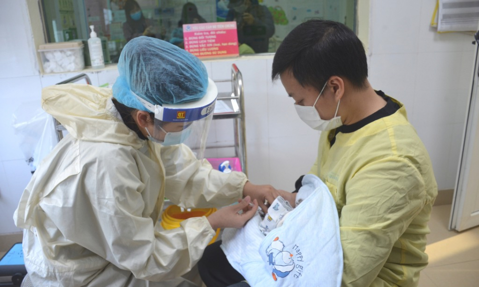  “Giỏi việc nước, đảm việc nhà”