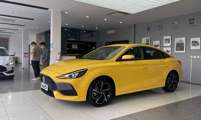 MG5 ra mắt khách hàng Việt Nam, giá 579 triệu đồng