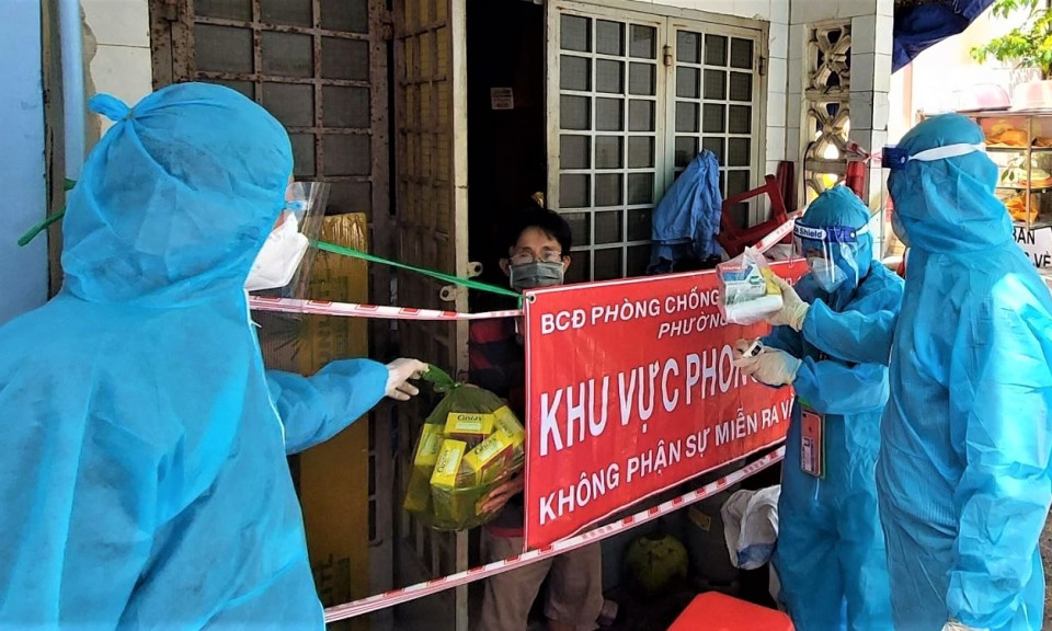 Sáng 5/3: Số ca mắc COVID-19 trung bình tuần qua là hơn 100.000 ca/ngày; Bệnh nhân F0 nặng gia tăng