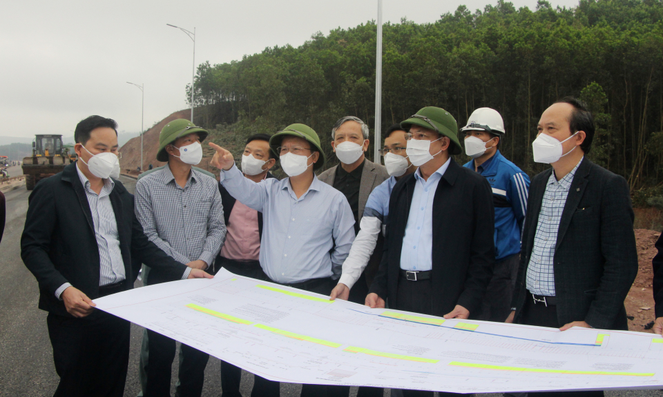 Siết chặt kỷ luật, kỷ cương, tăng cường giám sát chất lượng, khối lượng và tiến độ thi công cao tốc Vân Đồn-Móng Cái