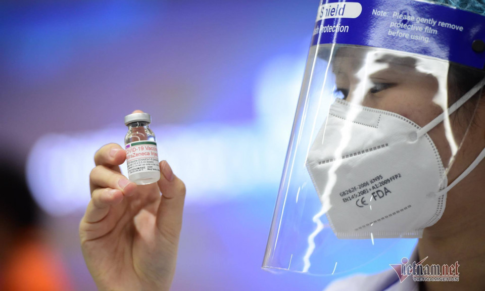 Tại sao đủ triệu chứng mắc Omicron, nhiều lần test nhanh vẫn âm tính?