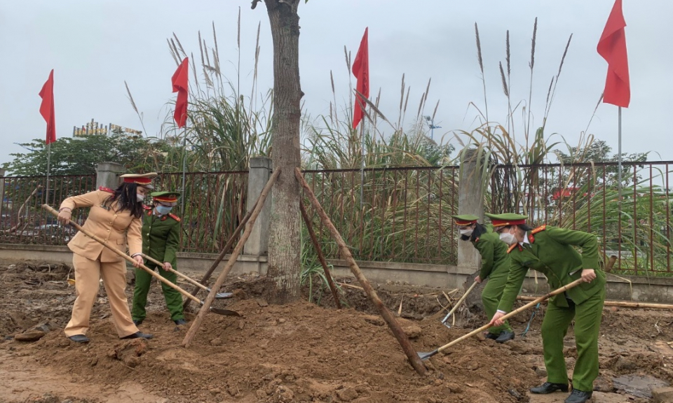 Hoạt động chào mừng Đại hội đại biểu phụ nữ toàn quốc lần thứ XIII của các cấp Hội phụ nữ tỉnh Quảng Ninh