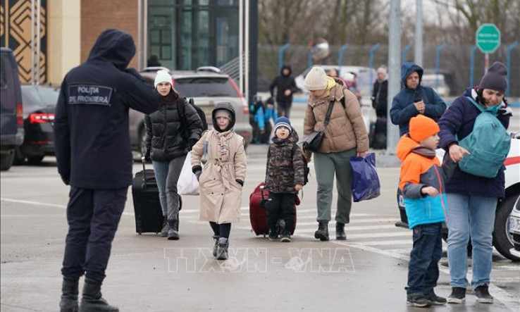 Ukraine bắt đầu sơ tán dân thường qua hành lang nhân đạo tại thành phố Mariupol