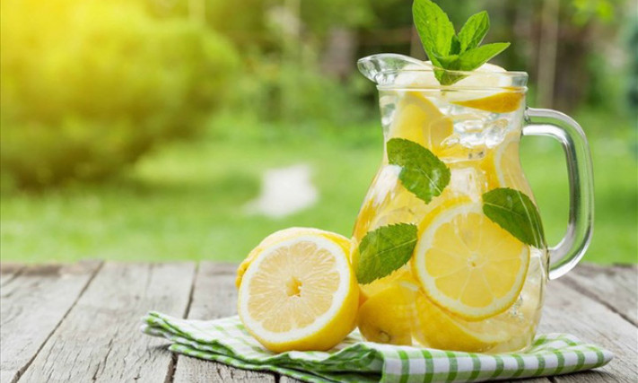 5 loại nước uống tốt cho F0 điều trị tại nhà