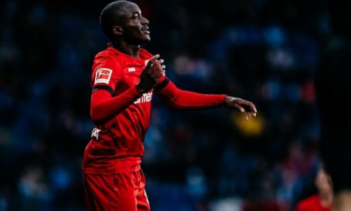 Newcastle bạo chi 50 triệu cho hiện tượng Bundesliga