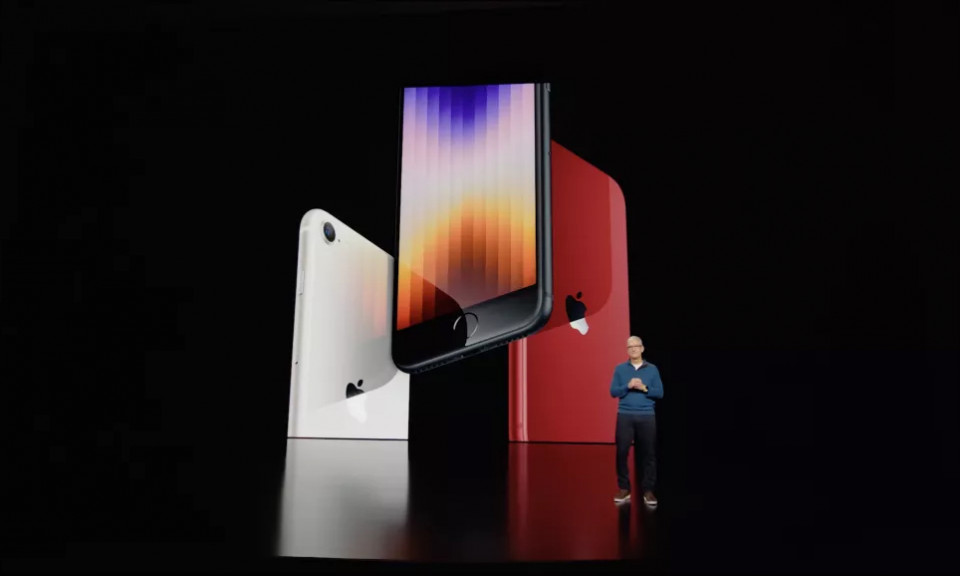 iPhone SE 2022 giá rẻ ra mắt, chip mạnh ngang iPhone 13