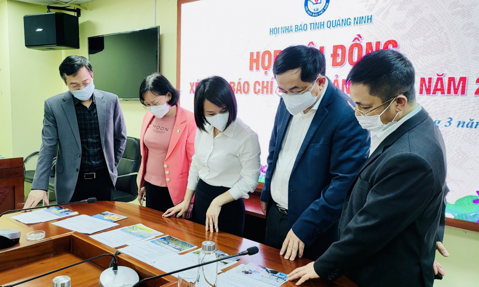 Xét giải Báo chí tỉnh Quảng Ninh năm 2021