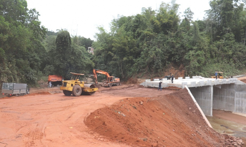Hoàn thiện kết cấu hạ tầng đồng bộ ở Bình Liêu