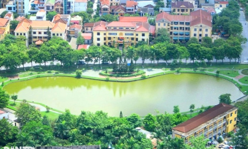 Cháu bé 9 tuổi mất tích, phát hiện đuối nước dưới hồ