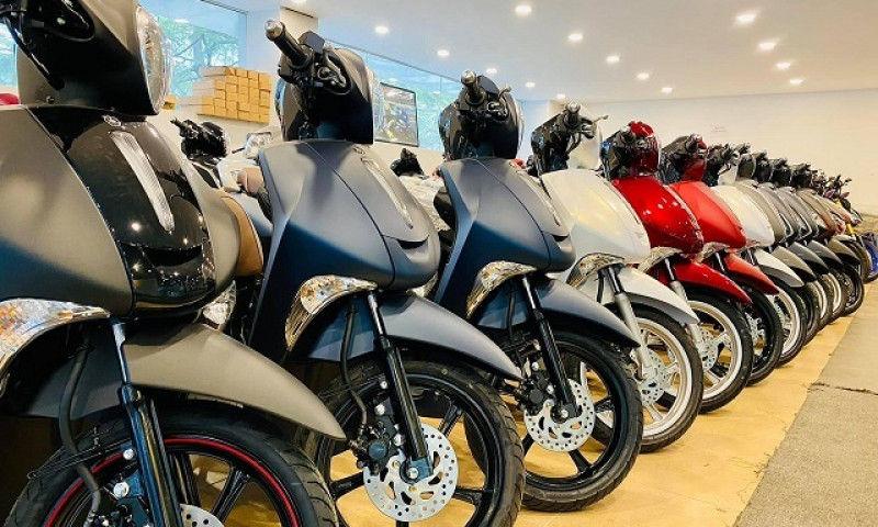 Giá xe máy tháng 3, Honda SH bất ngờ tăng hơn chục triệu gây sốt