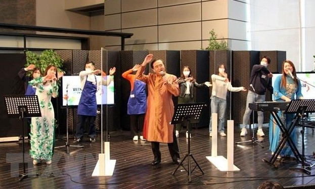 Online exchange connects Vietnamese, Japanese youngsters