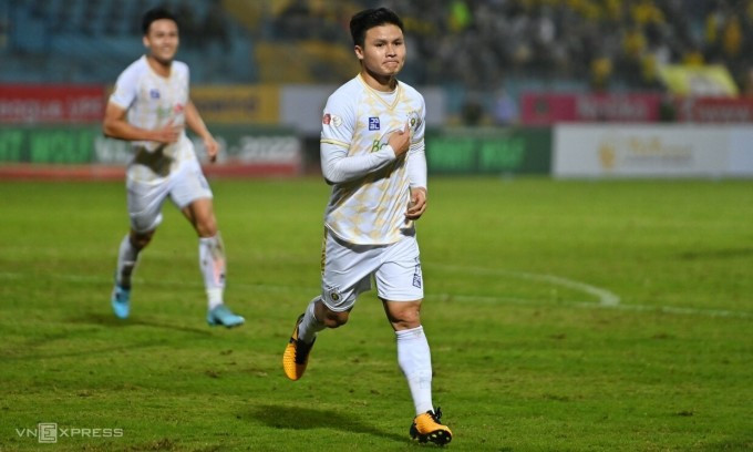 Quang Hải giúp Hà Nội thắng trận đầu tại V-League