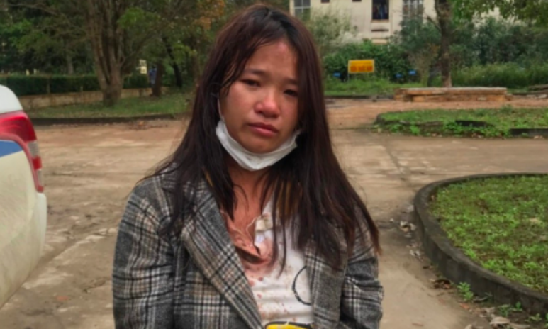 Đang lĩnh án treo, lại trộm tiền vàng giữa chợ