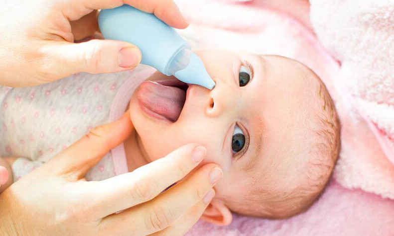 Trẻ khò khè và ho nhiều đờm do COVID-19: Cách xử trí đúng mà cha mẹ cần biết